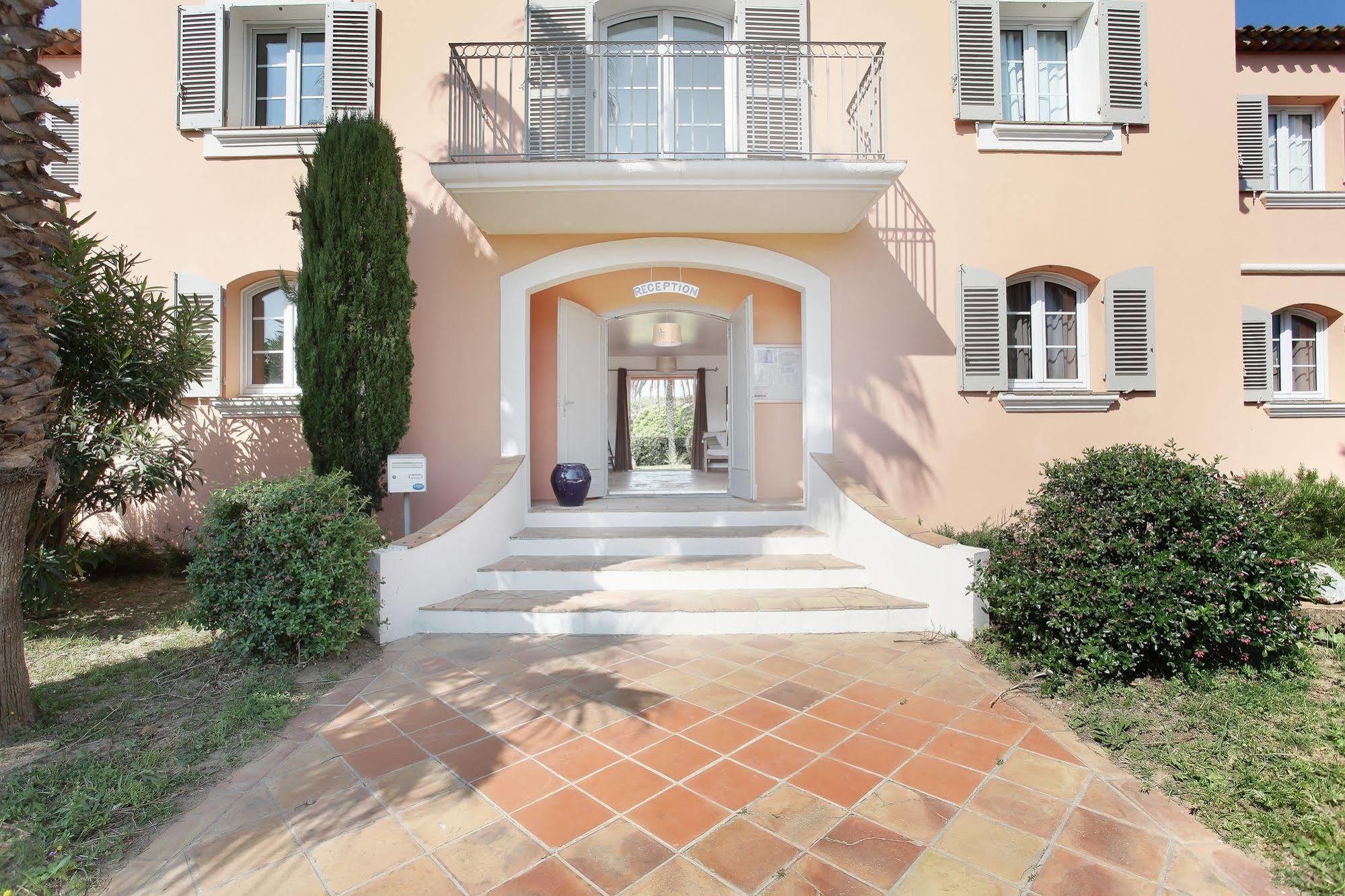 Résidence Prestige Odalys La Palmeraie Grimaud Esterno foto