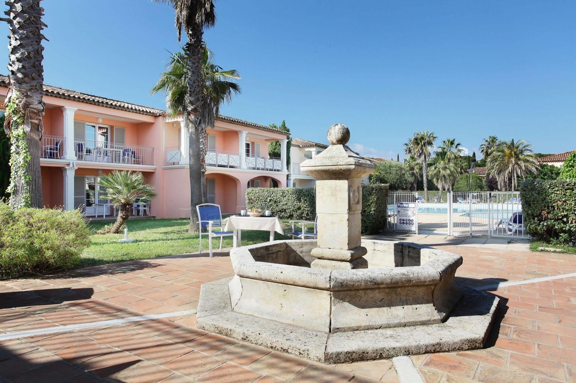 Résidence Prestige Odalys La Palmeraie Grimaud Esterno foto