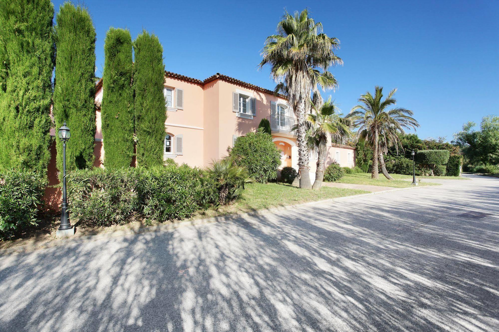 Résidence Prestige Odalys La Palmeraie Grimaud Esterno foto